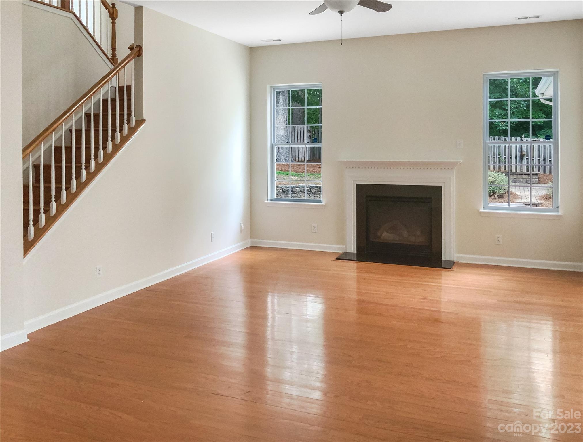 2011 Pin Hook Road Charlotte, NC 28215 - Photo 3 of 21 Gallery Image 3