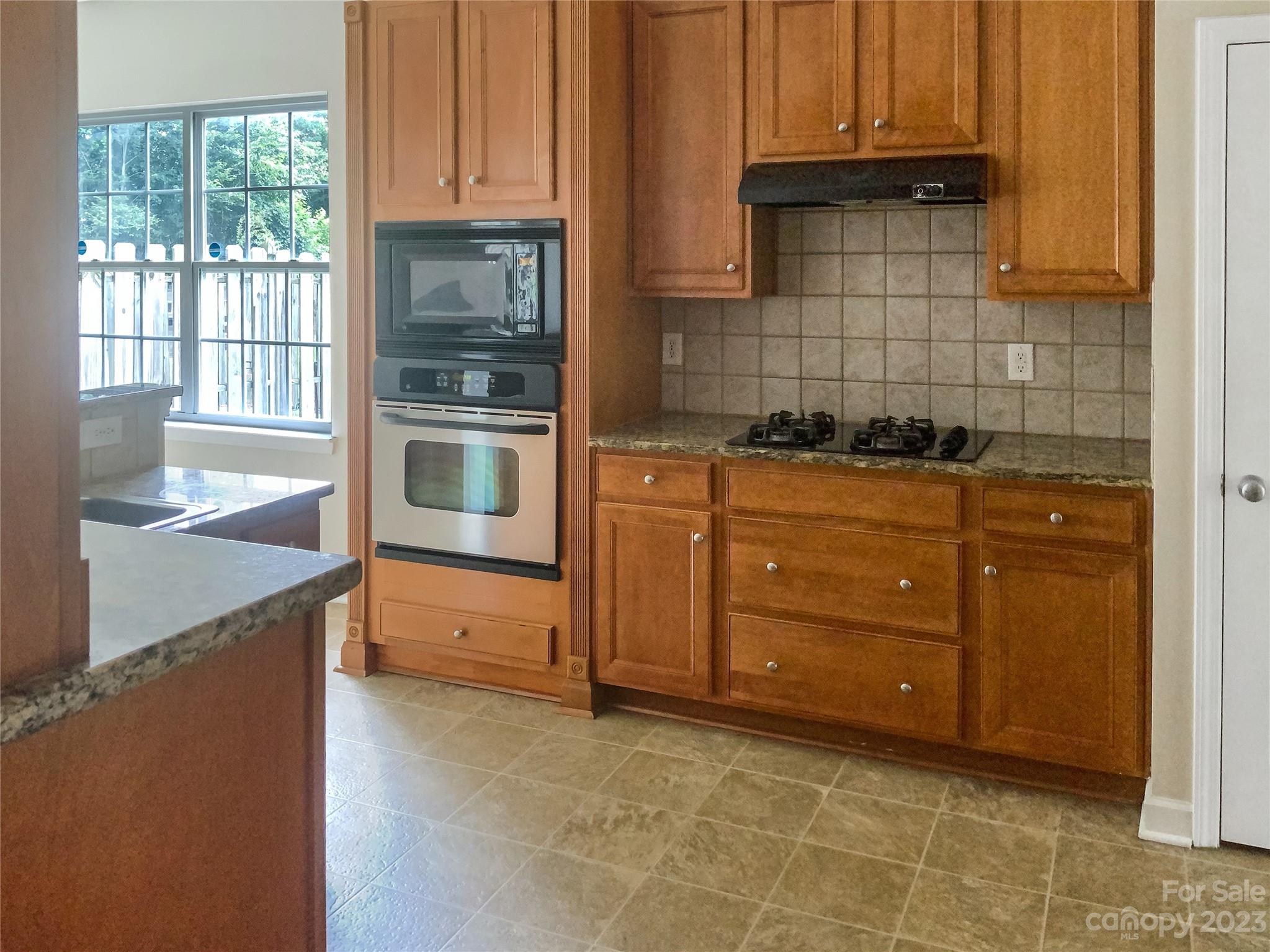 2011 Pin Hook Road Charlotte, NC 28215 - Photo 9 of 21 Gallery Image 9