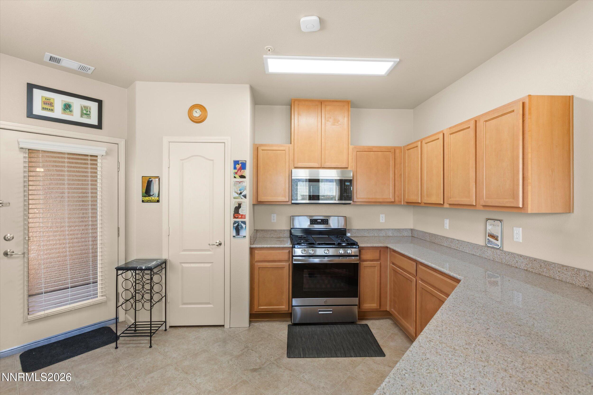 17000 Wedge Parkway, Unit 1224 Reno, NV 89511 - Photo 8 of 44 09-0Y7A0205