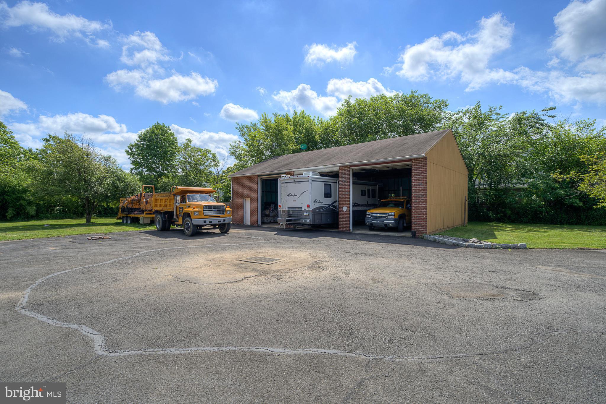 727 Jarrett Road Horsham, PA 19044 - Photo 14 of 33 Gallery Image 14