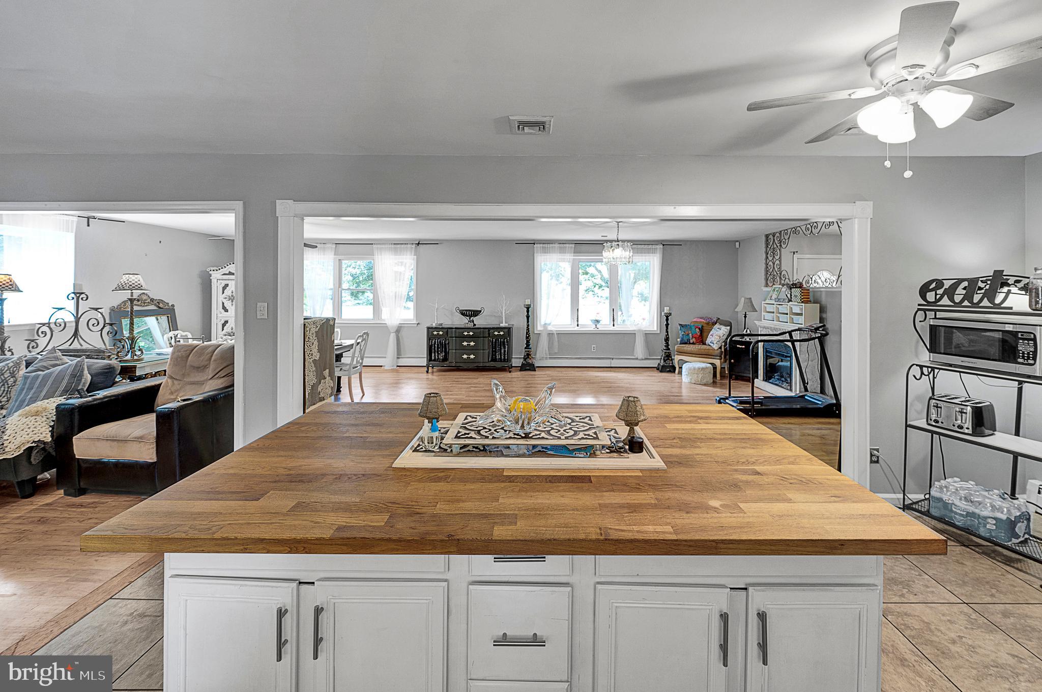 727 Jarrett Road Horsham, PA 19044 - Photo 25 of 33 Gallery Image 25
