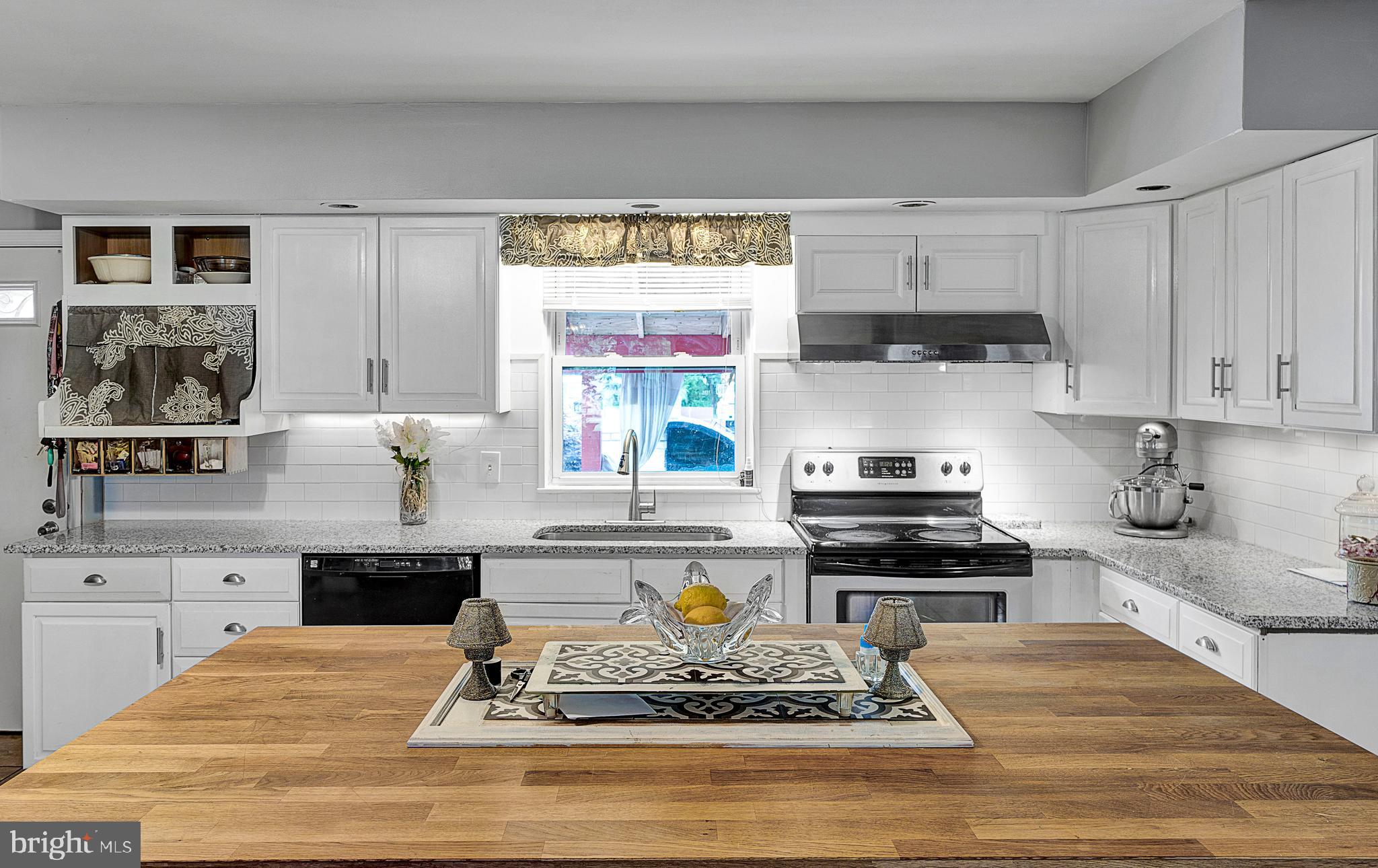 727 Jarrett Road Horsham, PA 19044 - Photo 26 of 33 Gallery Image 26