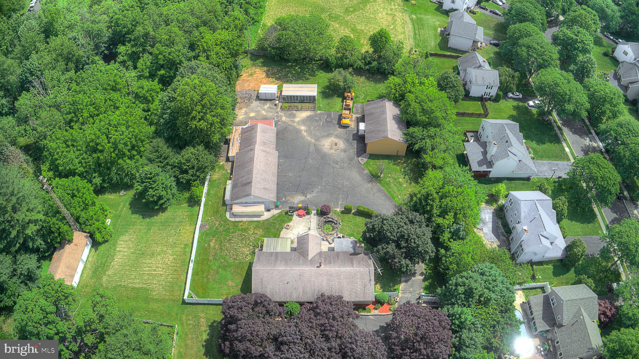 727 Jarrett Road Horsham, PA 19044 - Photo 8 of 33 Gallery Image 8