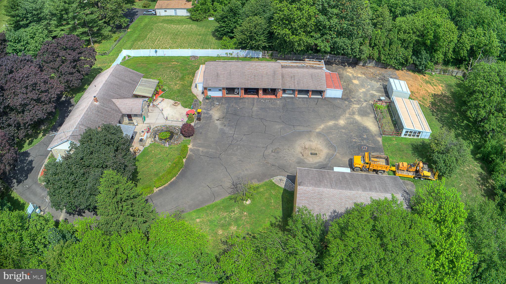 727 Jarrett Road Horsham, PA 19044 - Photo 10 of 33 Gallery Image 10