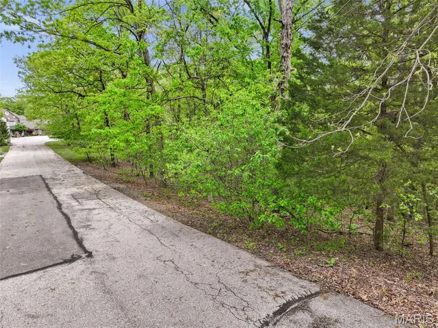 $65,000 | 1524 Shalimar Ridge Lane, High Ridge, MO 63049