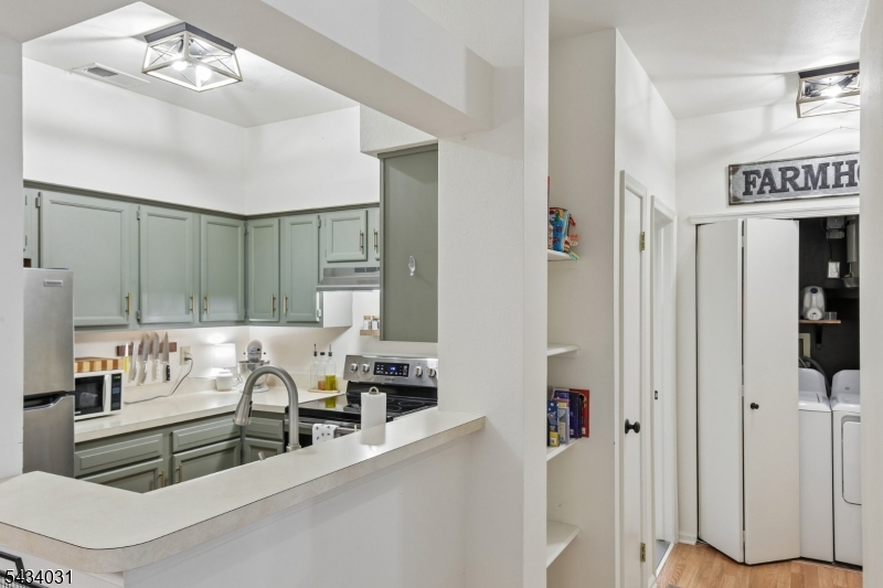 15 Wescott Road, Unit 15 Bedminster, NJ 07921 - Photo 10 of 23
