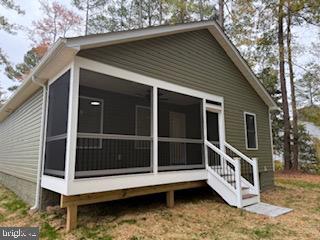 768 North Glebe Road Montross, VA 22520 - Photo 2 of 26 Screen Porch