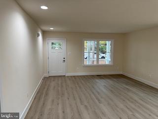 768 North Glebe Road Montross, VA 22520 - Photo 6 of 26 Living Room