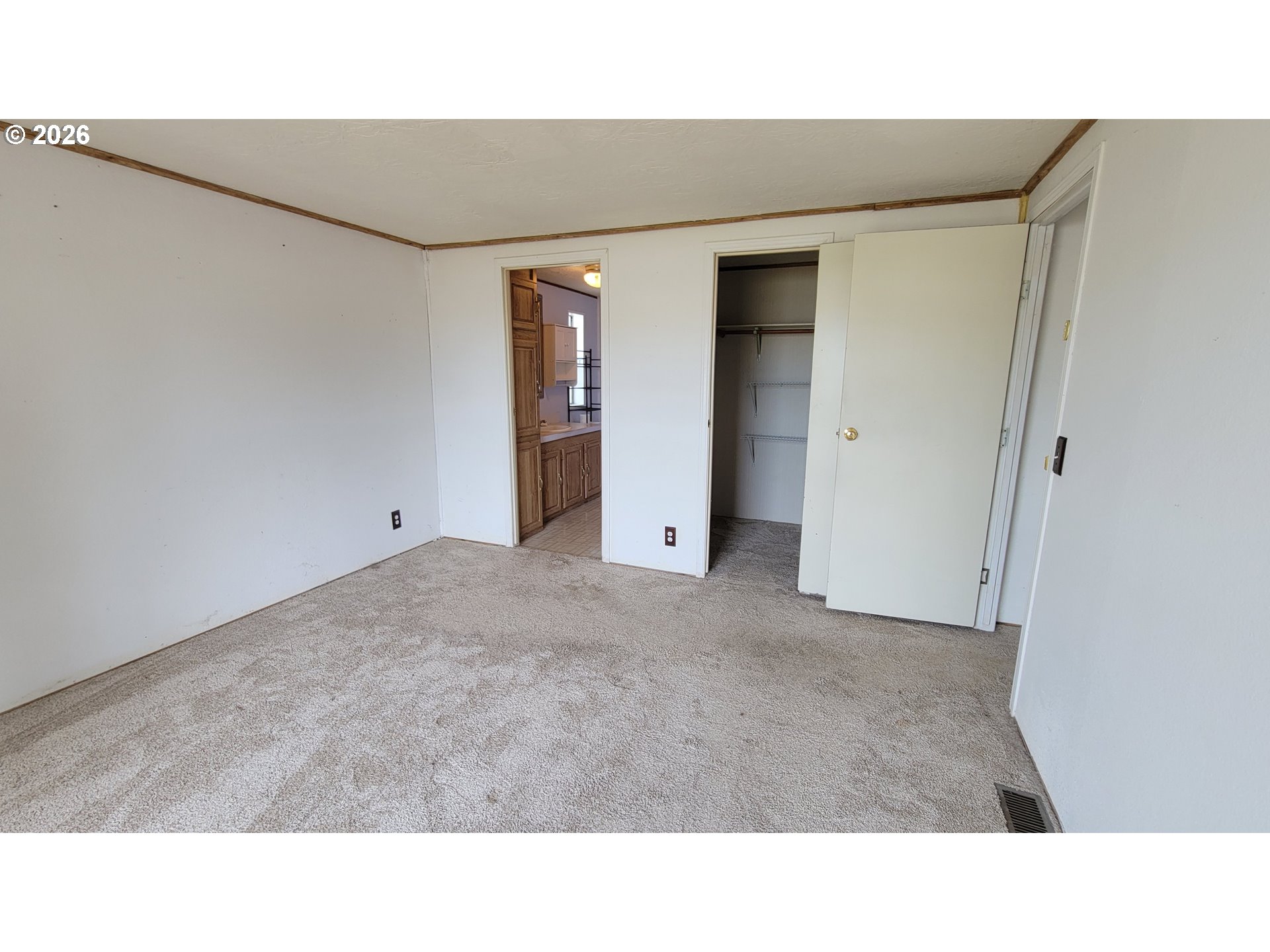 5335 Main Street, Unit 181 Springfield, OR 97478 - Photo 12 of 19 Bedroom, Primary