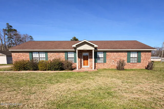 $165,888 | 3515 Julia Street, Greenwood, MS 38930