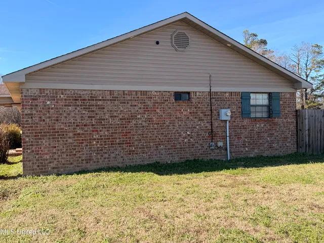$165,888 | 3515 Julia Street, Greenwood, MS 38930