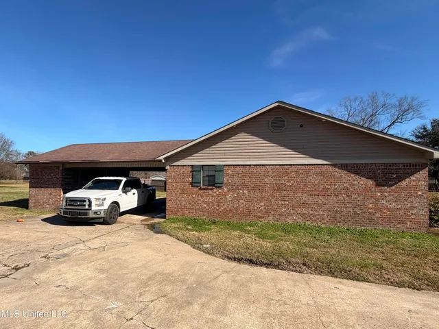 $165,888 | 3515 Julia Street, Greenwood, MS 38930
