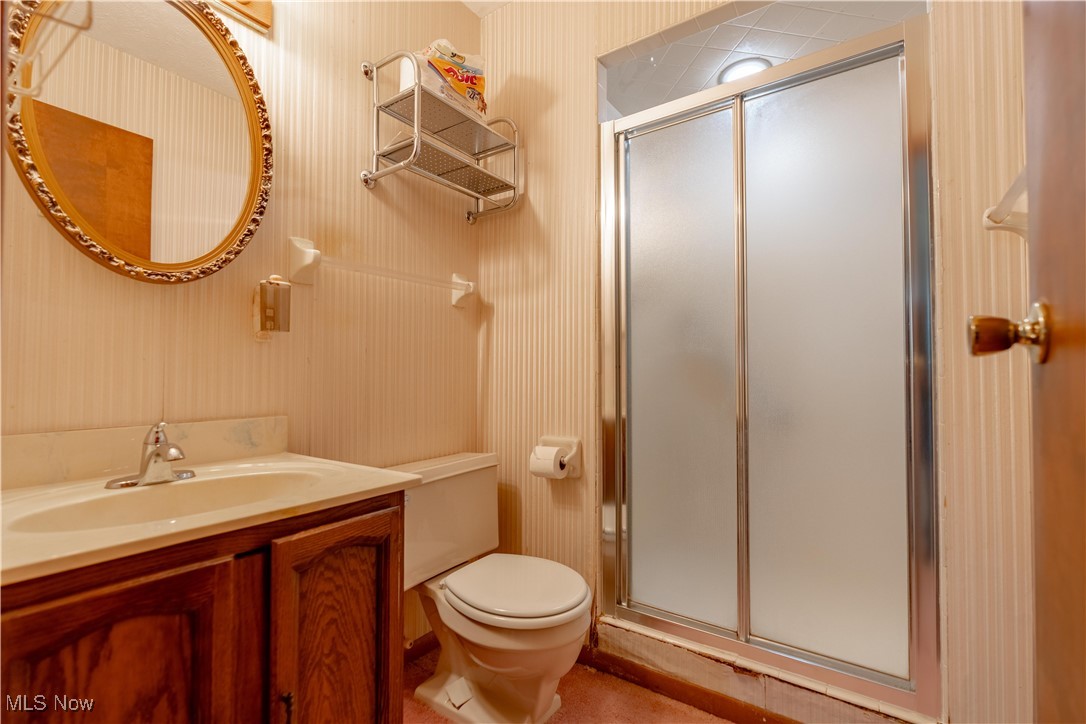 5535 Veldon Circle Northeast Canton, OH 44721 - Photo 18 of 41 Master bath with shower.