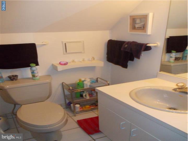 45 Round Hill Road Levittown, PA 19056 - Photo 22 of 25 Bathroom