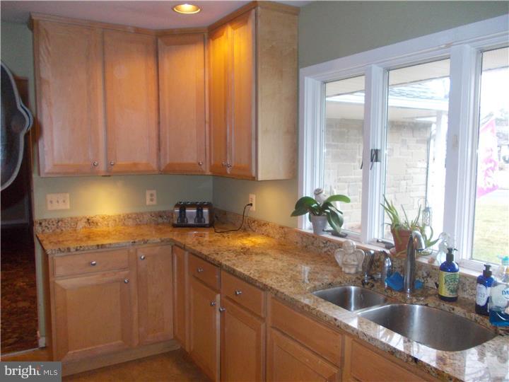 45 Round Hill Road Levittown, PA 19056 - Photo 5 of 25 Kitchen