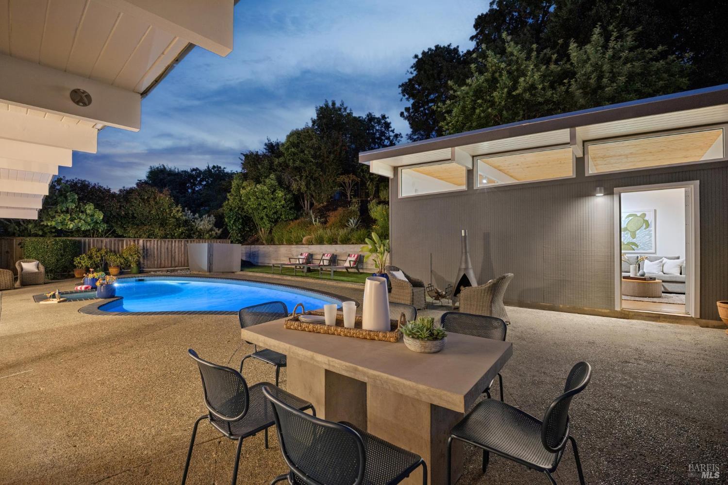 324 Devon Drive San Rafael, CA 94903 - Photo 6 of 54