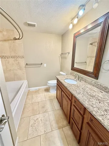 $1,600 | 302 Britanna Drive, Swansea, IL 62226