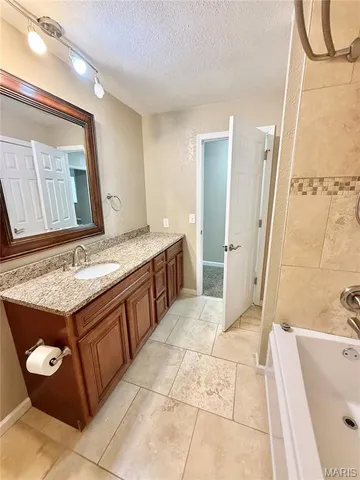 $1,600 | 302 Britanna Drive, Swansea, IL 62226