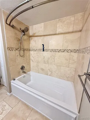 $1,600 | 302 Britanna Drive, Swansea, IL 62226