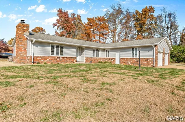 $1,600 | 302 Britanna Drive, Swansea, IL 62226