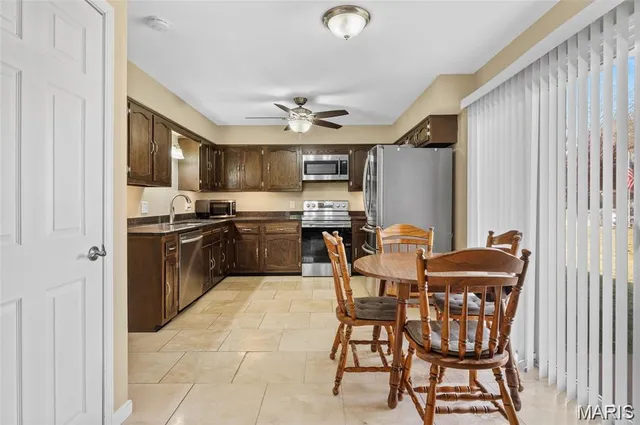 $1,600 | 302 Britanna Drive, Swansea, IL 62226