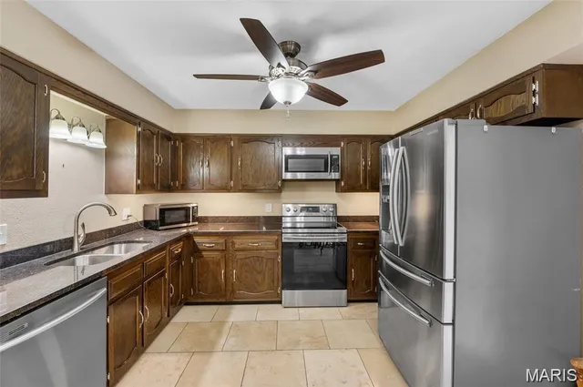 $1,600 | 302 Britanna Drive, Swansea, IL 62226