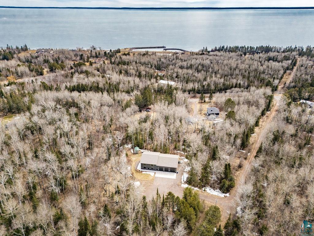5174 Upper Peterson Road Duluth, MN 55804 - Photo 32 of 42 Drone / aerial view of a large body of water