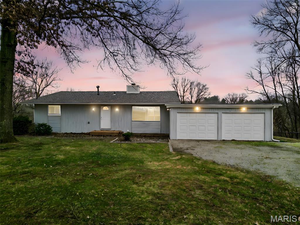 2903 Airport Road Godfrey, IL 62035 - Photo 2 of 70