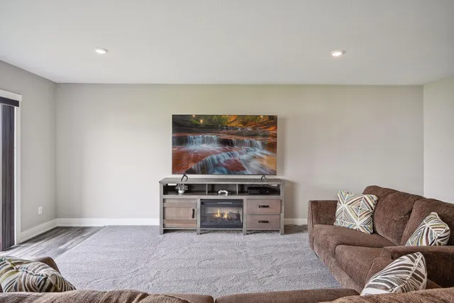 $777,400 | 14737 Cheshire Way, Dayton, MN 55327