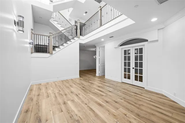 $8,000 | 218 Northeast 15th Avenue, Unit 218, Fort Lauderdale, FL 33301