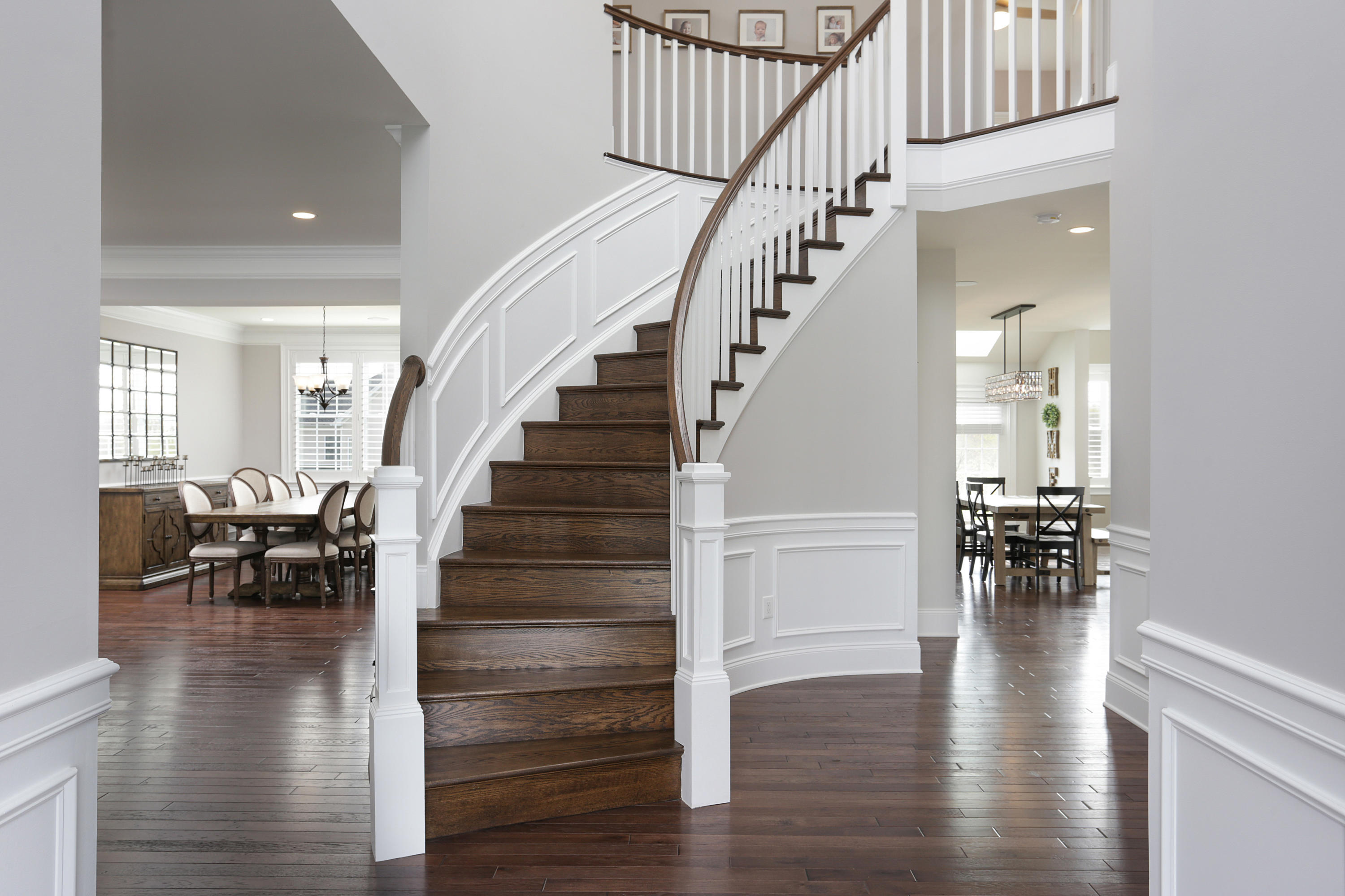 5 Castleford Way Lincroft, NJ 07738 - Photo 3 of 25 Grand Foyer