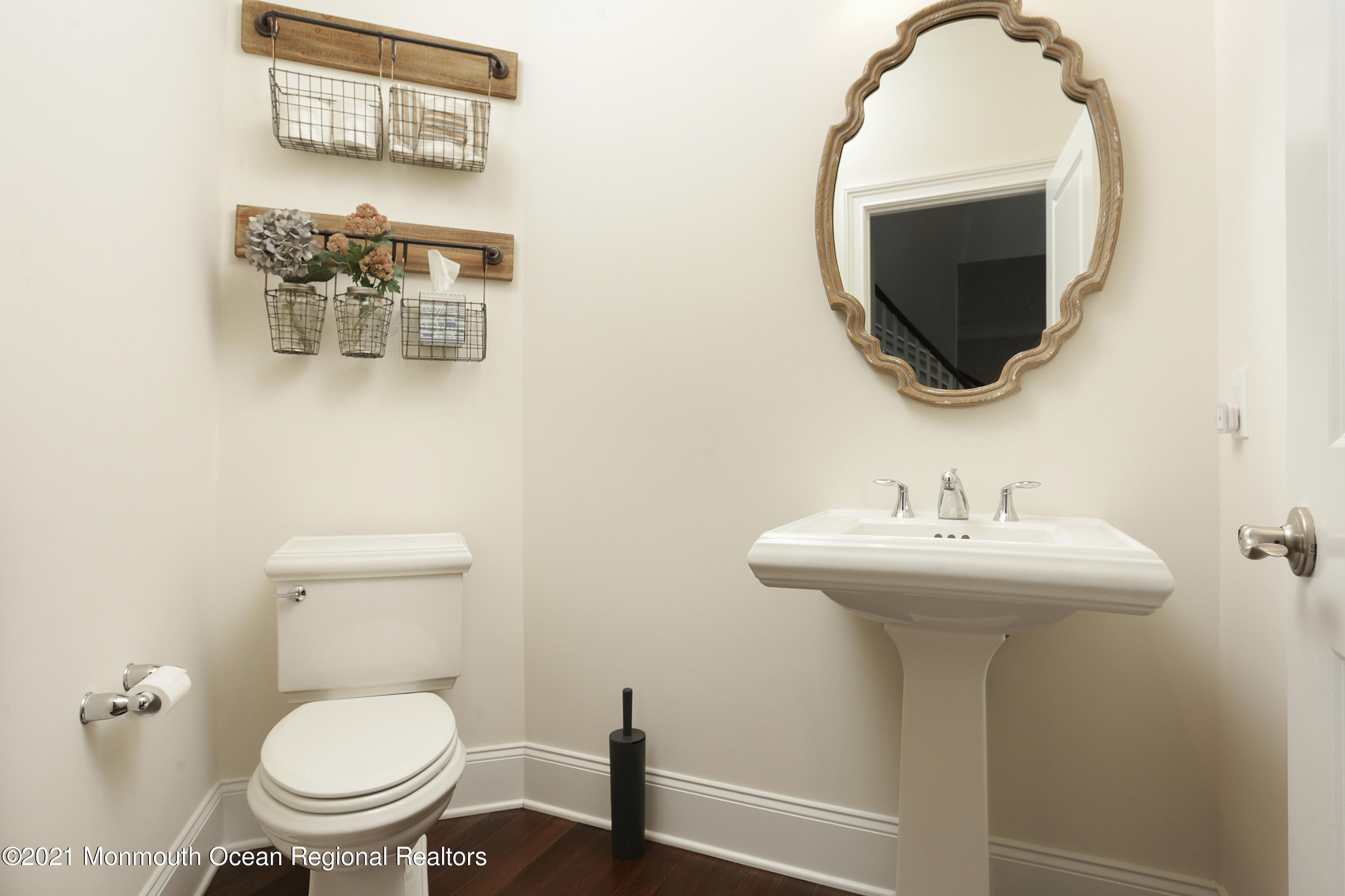 5 Castleford Way Lincroft, NJ 07738 - Photo 10 of 25 First Floor Powder Room