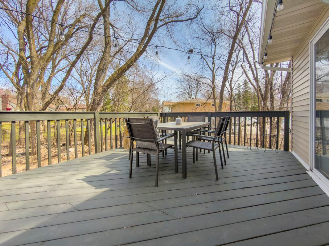 1055 West County Rd D Shoreview, MN 55126 - Photo 20 of 50