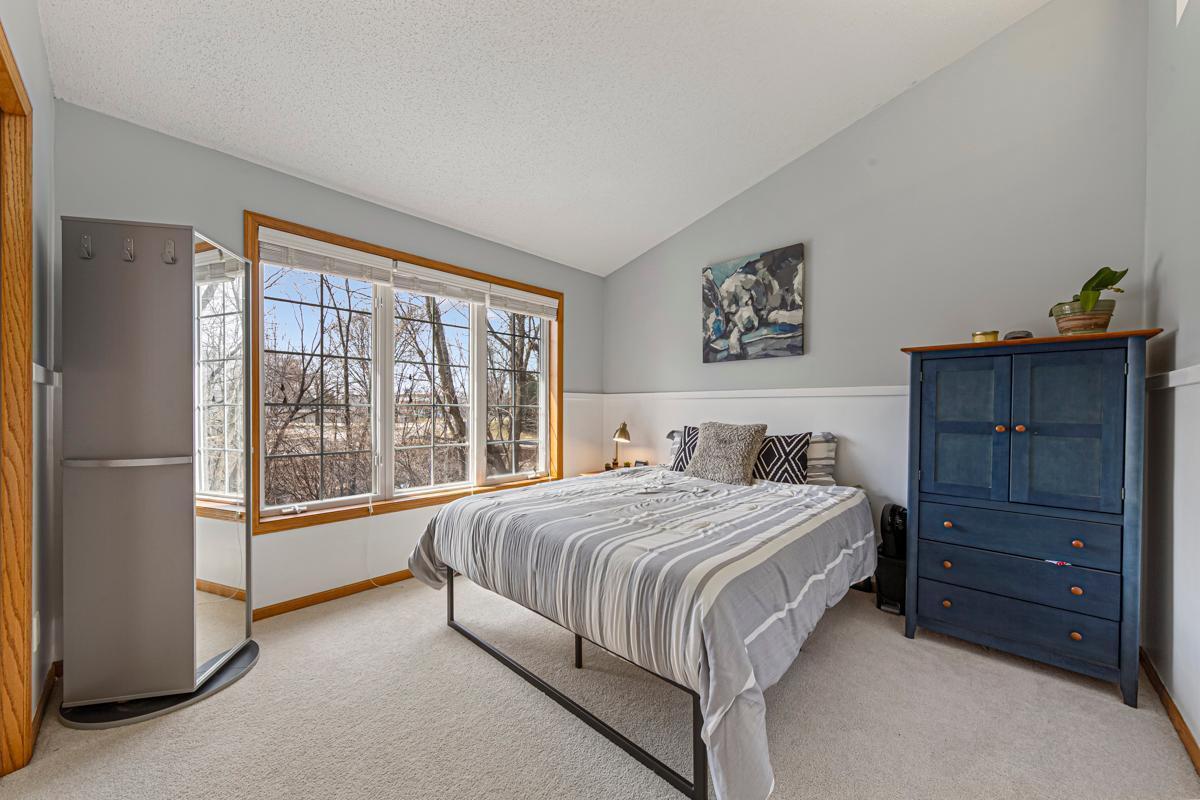 1055 West County Rd D Shoreview, MN 55126 - Photo 28 of 50