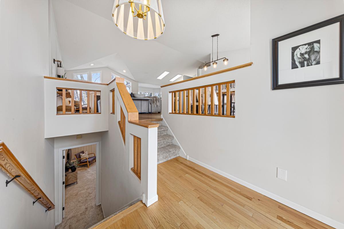 1055 West County Rd D Shoreview, MN 55126 - Photo 6 of 50
