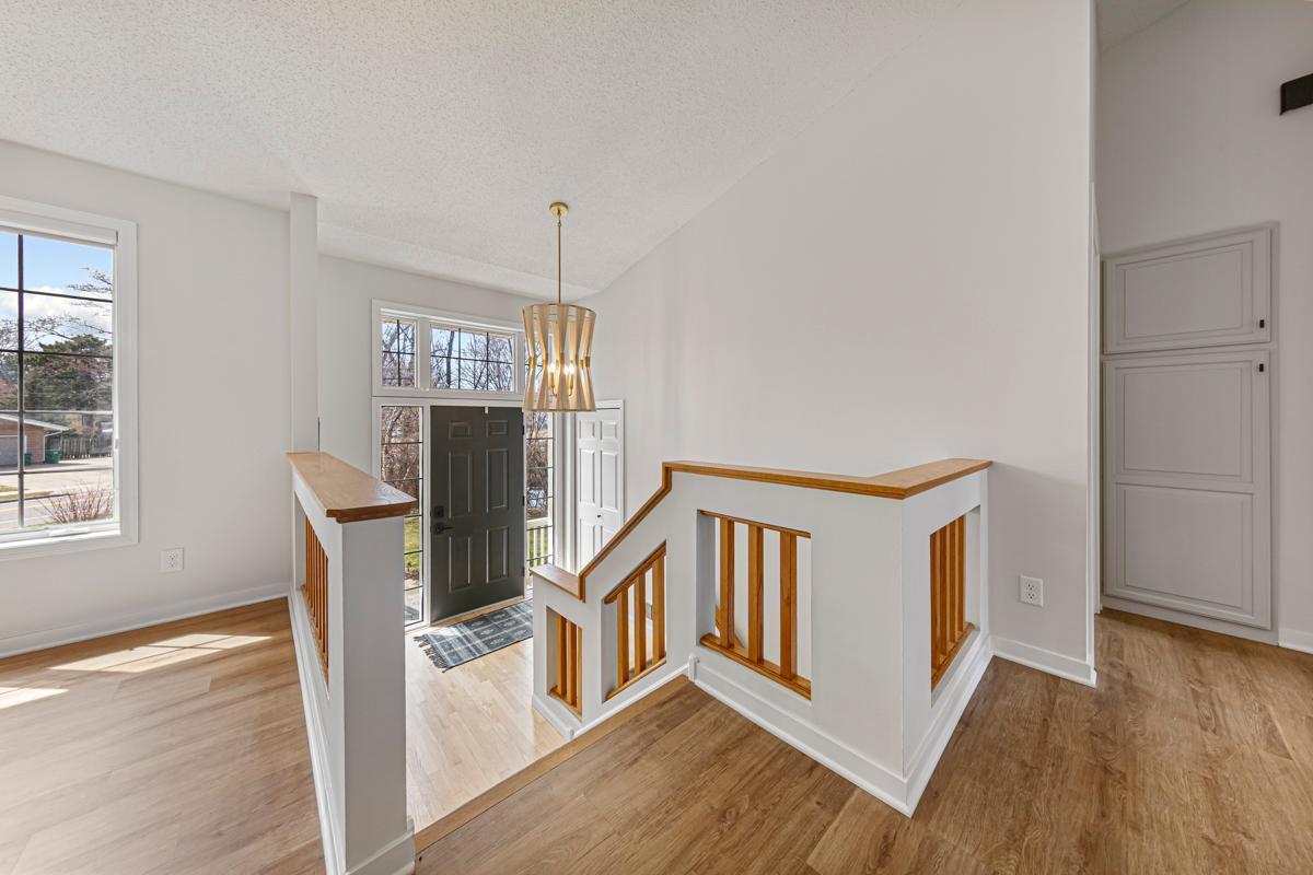 1055 West County Rd D Shoreview, MN 55126 - Photo 9 of 50
