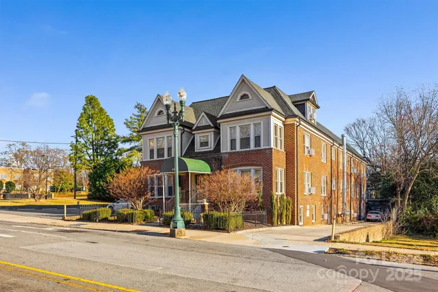 $1,150 | 49 Corban Avenue Southwest, Unit 6, Concord, NC 28025