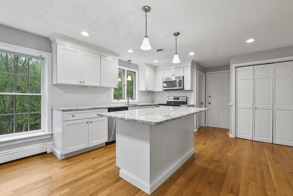 7 Ledgewood Road Medway, MA 02053 - Photo 6 of 33 Gallery Image 6