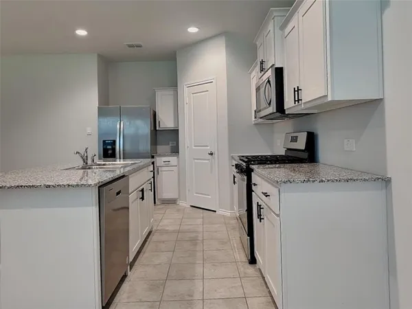 $2,200 | 4148 Crooked Bnd Drive, Crowley, TX 76036