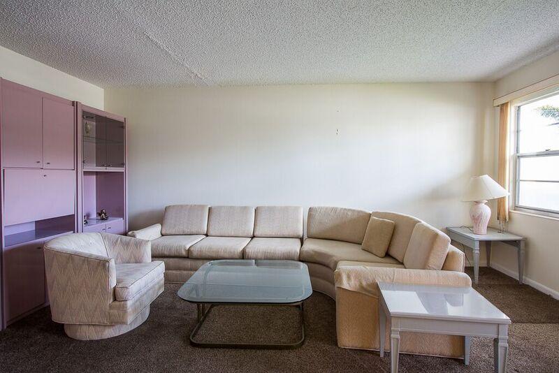 1026 Cornwall East, Unit 1026B Boca Raton, FL 33434 - Photo 10 of 13 7
