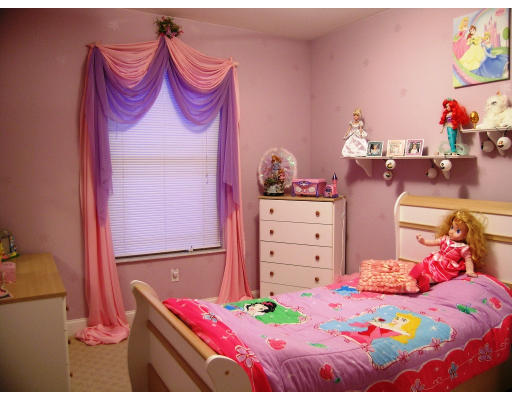 1 A Gardner Road Chicopee, MA 01013 - Photo 11 of 13 a bedroom with a bed and a dresser