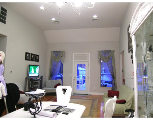 1 A Gardner Road Chicopee, MA 01013 - Photo 3 of 13 a living room with furniture and wooden floor