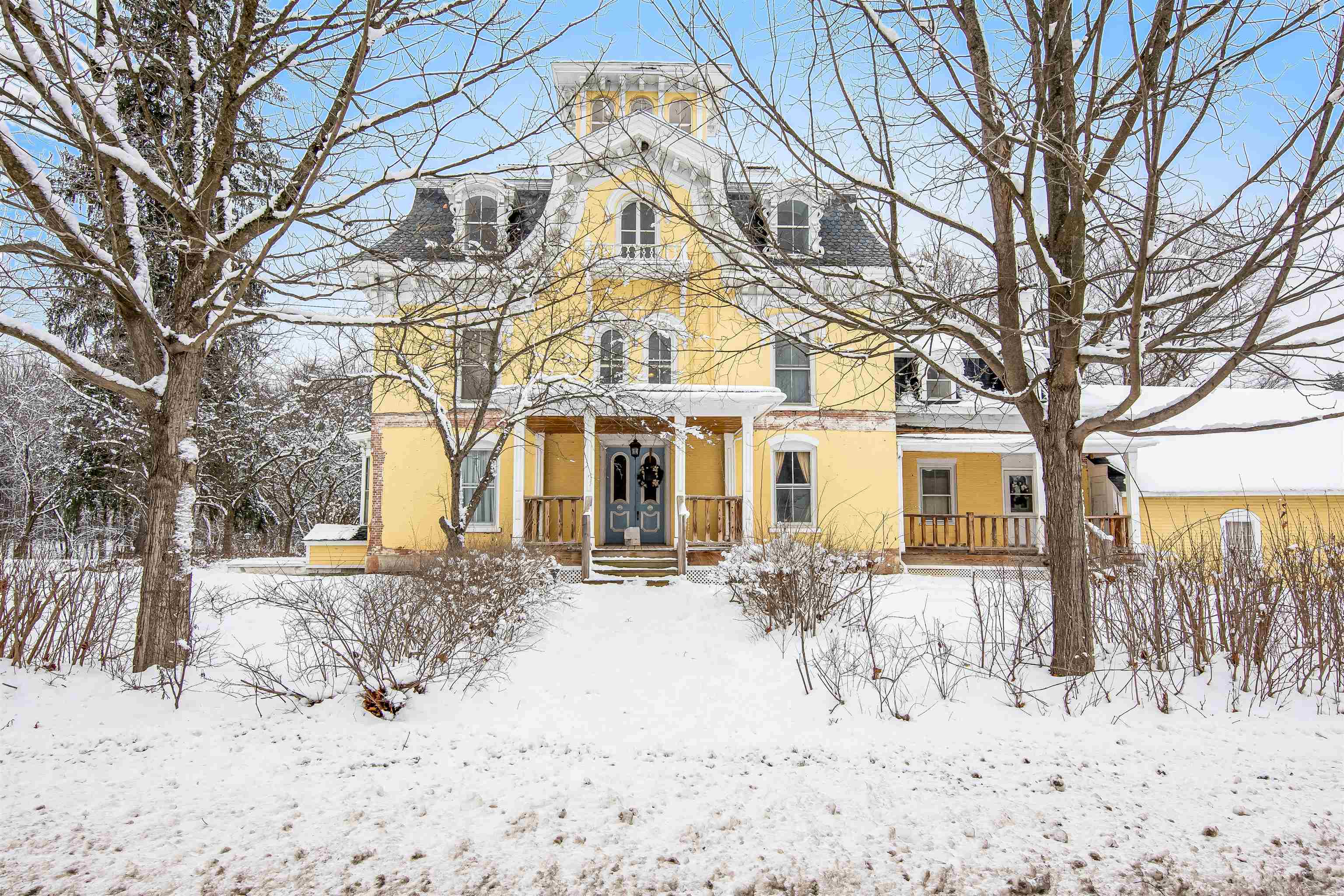 464 Highgate Road Highgate, VT 05459 - Photo 3 of 40 Gallery Image 3