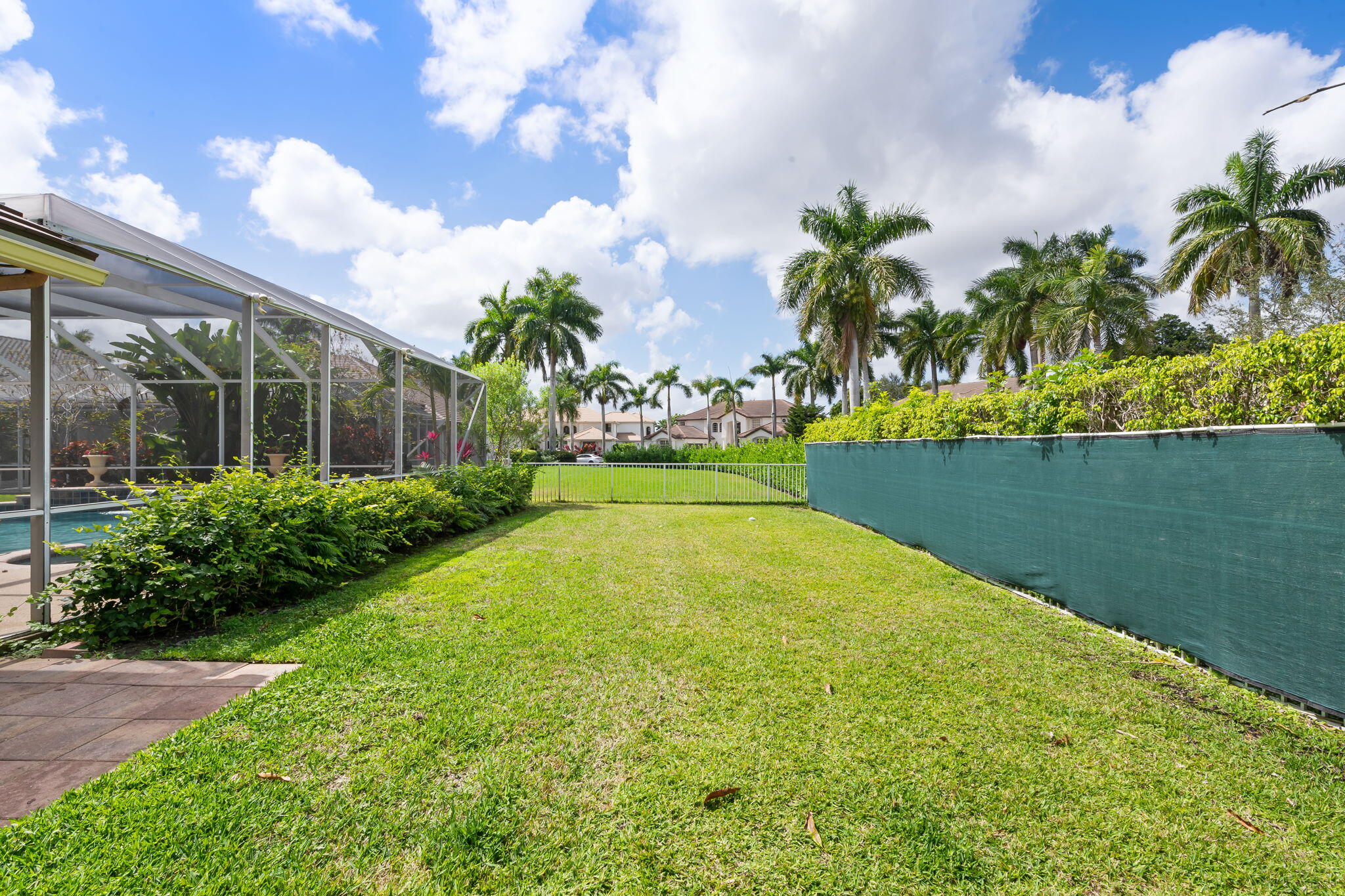21305 Rock Ridge Drive Boca Raton, FL 33428 - Photo 31 of 60 Side yard