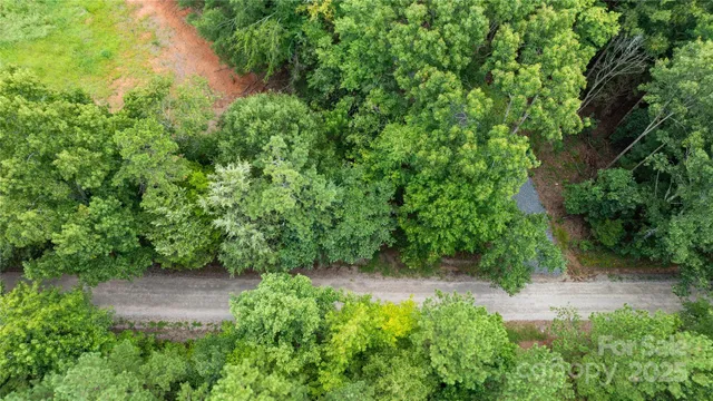 an aerial view of a yard