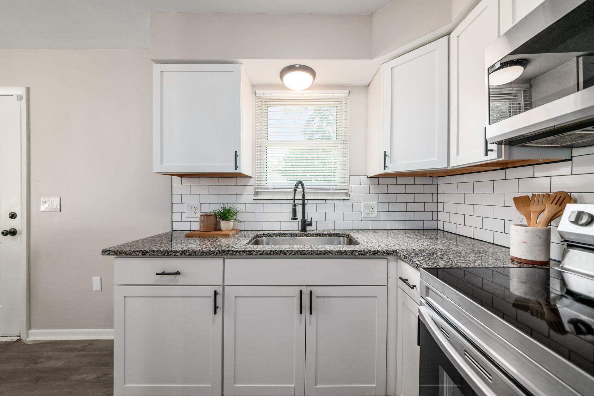 2923 Howey Road Columbus, OH 43224 - Photo 8 of 25 021_ Rd Columbus OH 43224 USA