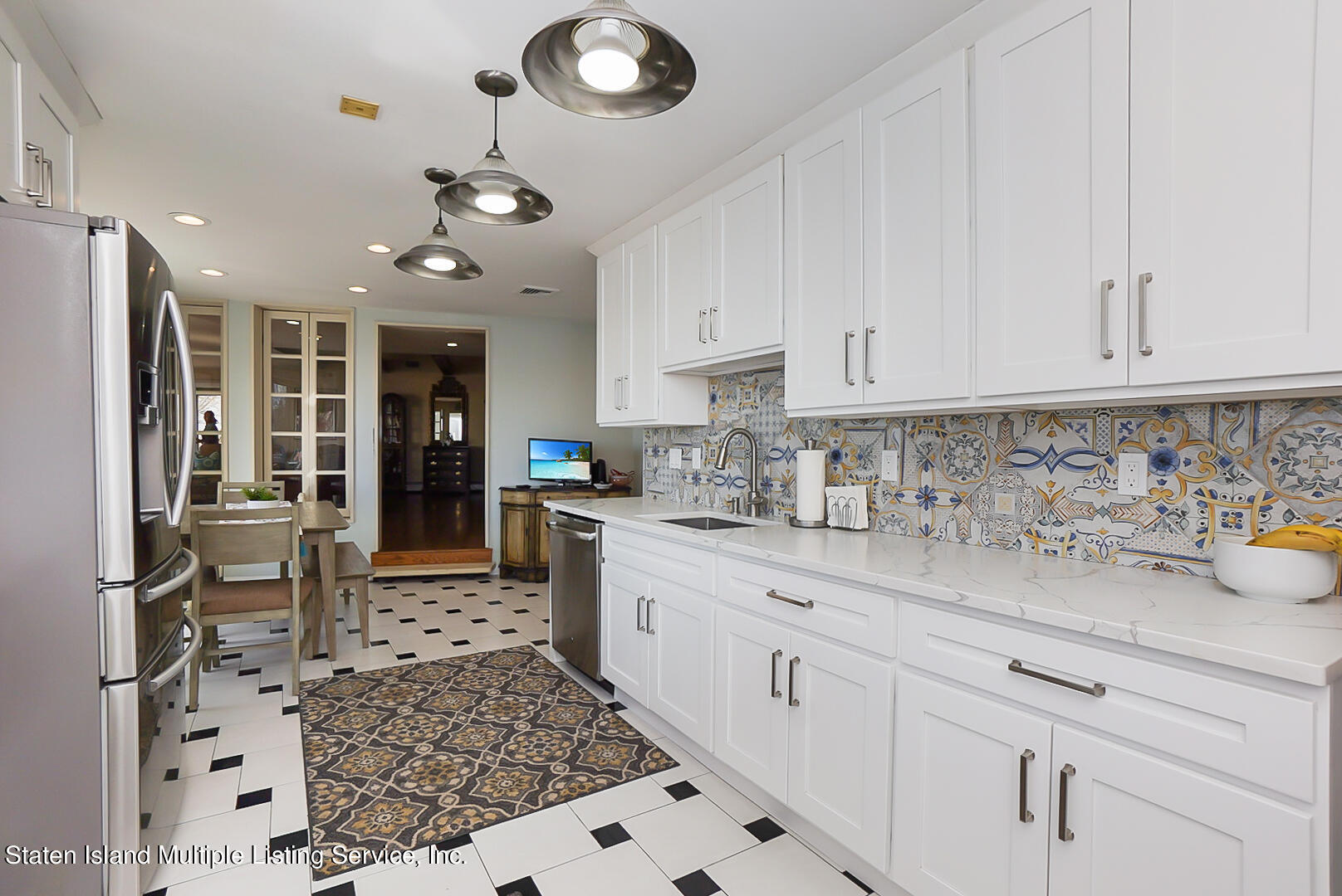 50 Wards Point Avenue Staten Island, NY 10307 - Photo 9 of 52 EAT IN KITCHEN