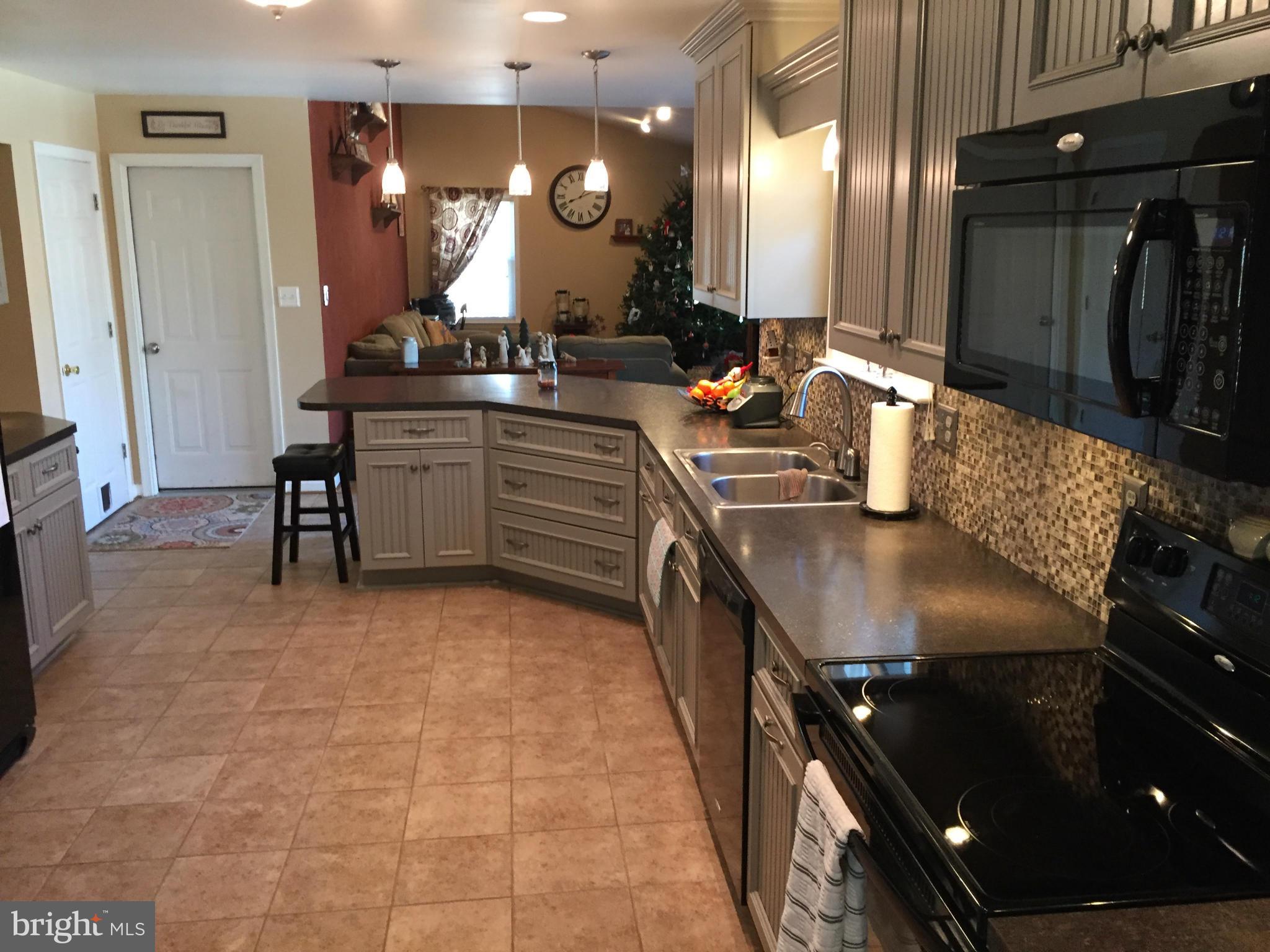258 Hilltop Road Lusby, MD 20657 - Photo 10 of 27 Kitchen