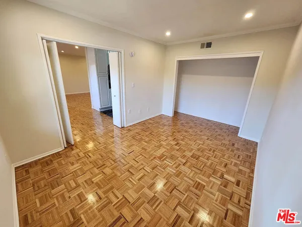 a view of empty room