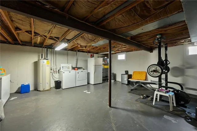 $399,900 | 21302 Southeast Clover Hills Road, Cleveland, MO 64734